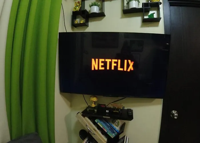 A Refreshing Unit Near Bgc, Ortigas & Makati With Netflix And Wifi Manila