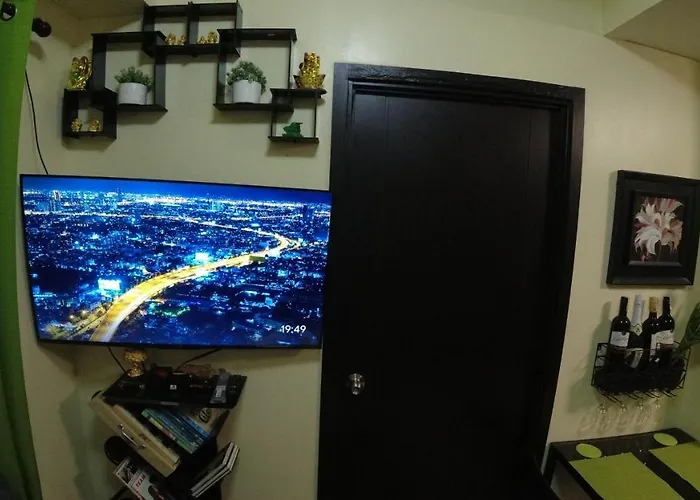 A Refreshing Unit Near Bgc, Ortigas & Makati With Netflix And Wifi