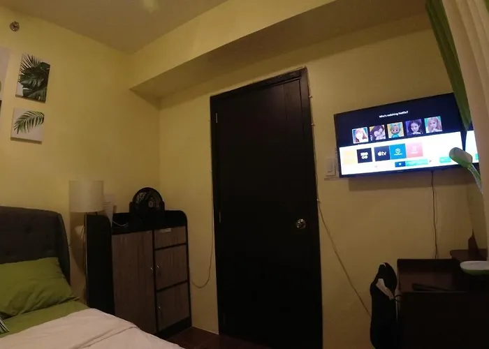 A Refreshing Unit Near Bgc, Ortigas & Makati With Netflix And Wifi *