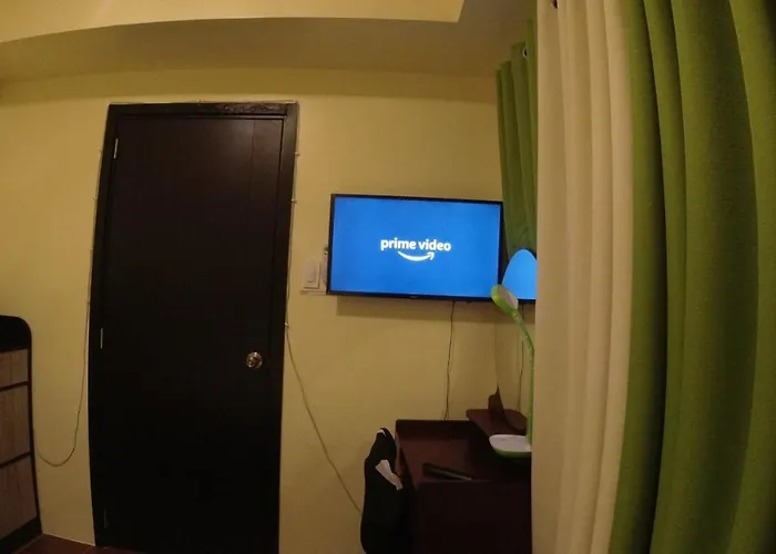 A Refreshing Unit Near Bgc, Ortigas & Makati With Netflix And Wifi