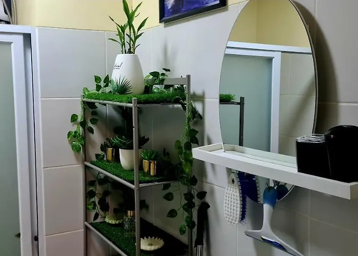 A Refreshing Unit Near Bgc, Ortigas & Makati With Netflix And Wifi