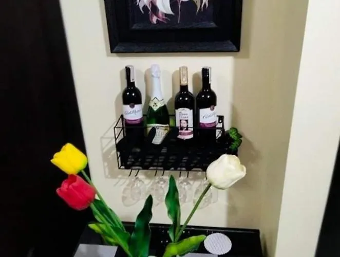 A Refreshing Unit Near Bgc, Ortigas & Makati With Netflix And Wifi Apartamento Manila