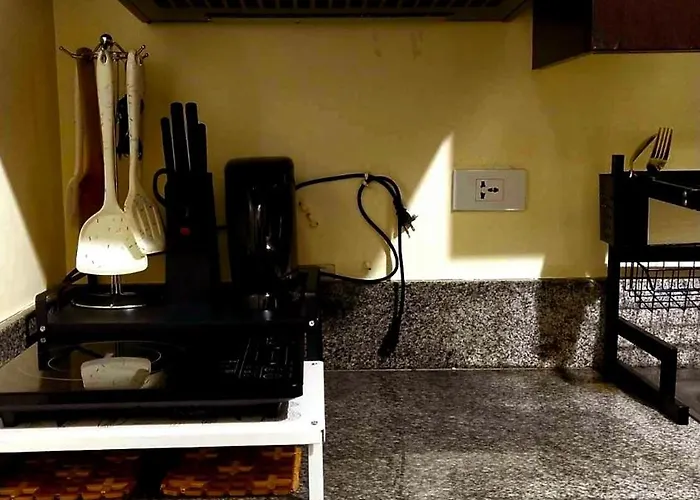 A Refreshing Unit Near Bgc, Ortigas & Makati With Netflix And Wifi Manila